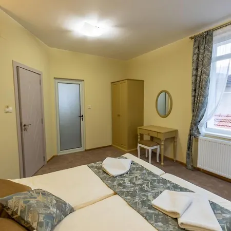 Holiday home зеления осъм Osam *