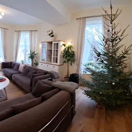 зеления осъм Osam Feriehus *